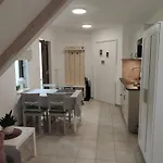 Kosbor Vendeghaz Apartament
