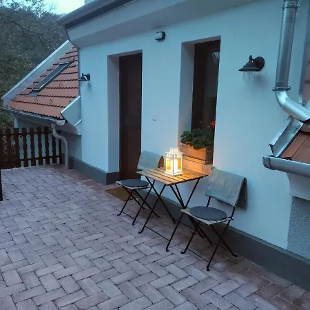 Kosbor Vendeghaz * Monoszlo