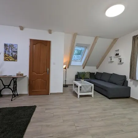 Kosbor Vendeghaz Appartement