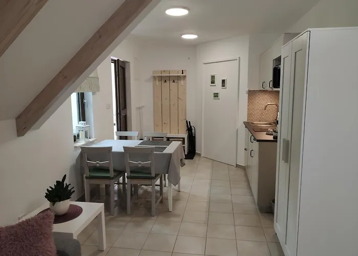 Kosbor Vendeghaz Apartament
