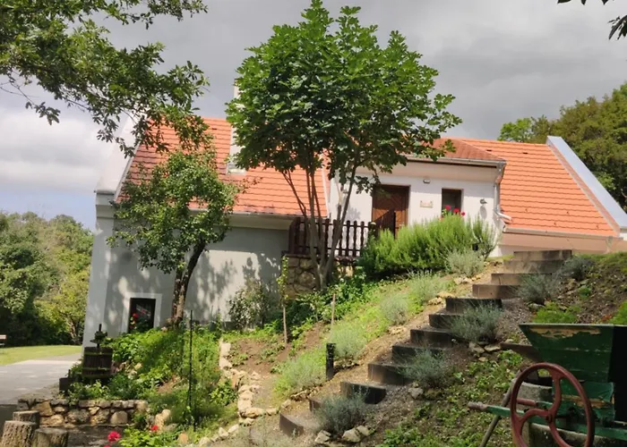 Kosbor Vendeghaz